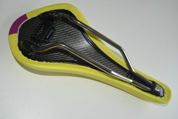Fizik Gobi XM Kium MTB Test Saddle - Image 2
